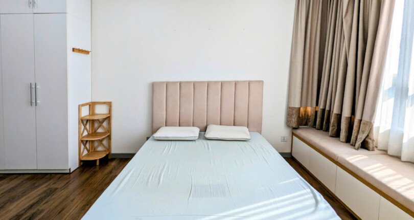 z6303472238350 4ddefddd79ff4f0c9de1b03f5776db67 810x430 - Cho thuê Riviera Point Block T3 Tầng 7 148m 3 phòng giá 31,5 triệu