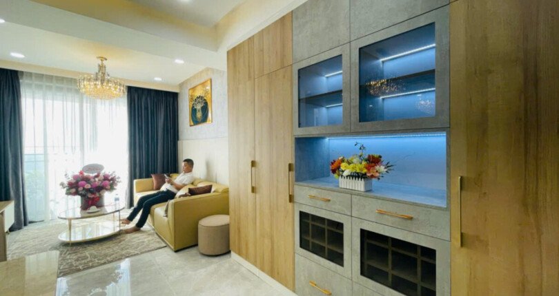 z6303599915758 775be0779ad6c9a7615dbdfde2b72558 810x430 - Cho thuê Midtown M8 Block I Tầng 22 dt 82m 2 phòng full đồ giá 1400usd