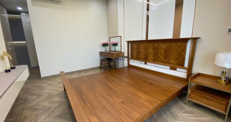 z6309560008713 41a915c5bf5d99a2344bae17b1752e5d 810x430 - Cho thuê Midtown M8 Tầng 25 dt 127m 3 phòng giá 2600usd/tháng