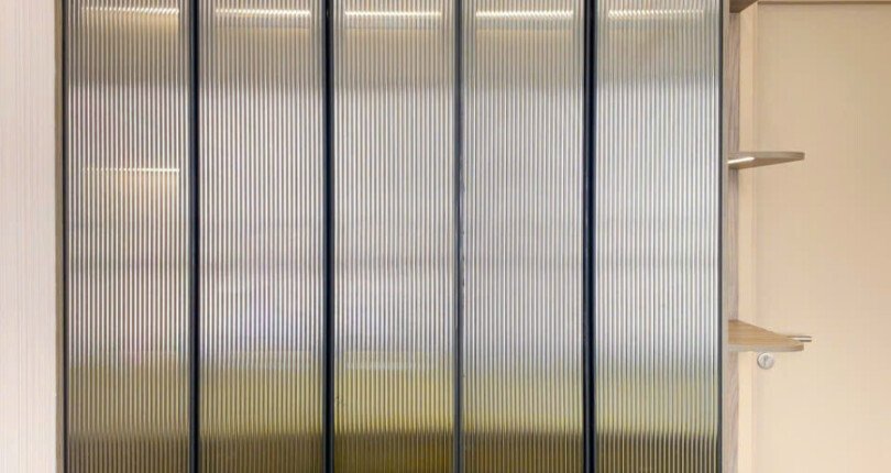 z6309567352068 98d44ae6e335710be28f534bf733ca65 810x430 - Bán căn hộ The Antonia Block B Tầng 10 dt 76m 2 phòng giá 7 tỷ