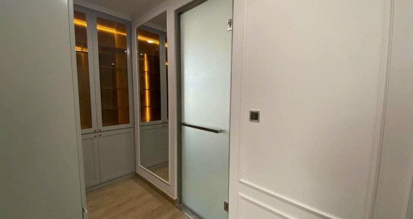 z6313127943803 c4fe329df14eecfe4c953989cf741077 810x430 - Cho thuê Midtown M7 Tầng 23 dt 137m 3 phòng giá 2400usd