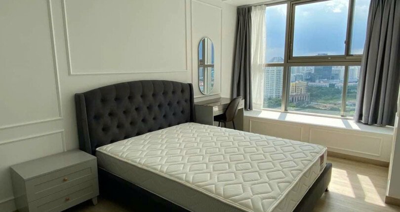 z6313127958771 bfe97c012cc0baa24a115fe6dbc202d6 810x430 - Cho thuê Midtown M7 Tầng 23 dt 137m 3 phòng giá 2400usd