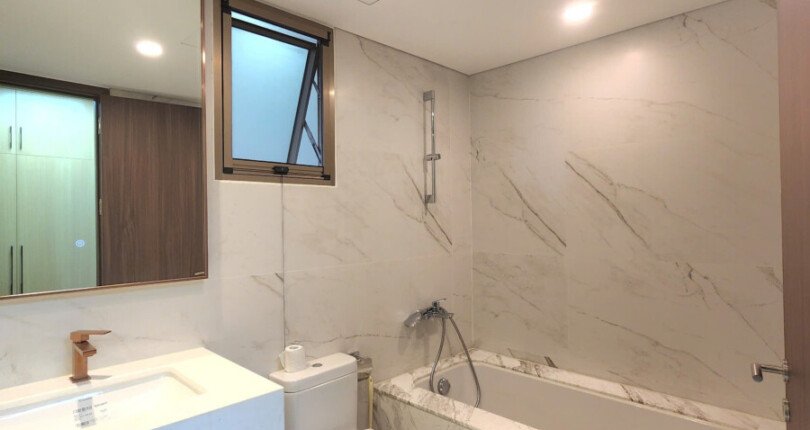 z6316547226975 be1342ffa8bb3819ca593d643cf3a5f5 810x430 - Cho thuê Midtown M8 Tầng 17 dt 130m 3 phòng full đồ giá 51 triệu/tháng