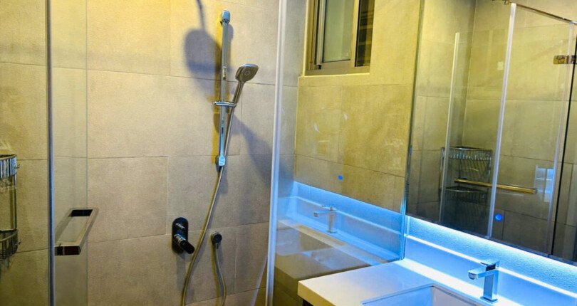 z6317285450997 2e566f35bf3f60eaa35a0ac157690fbe 810x430 - Cho thuê căn hộ Midtown M7 Block C Tầng 17 dt 79m 2 phòng giá 1200usd