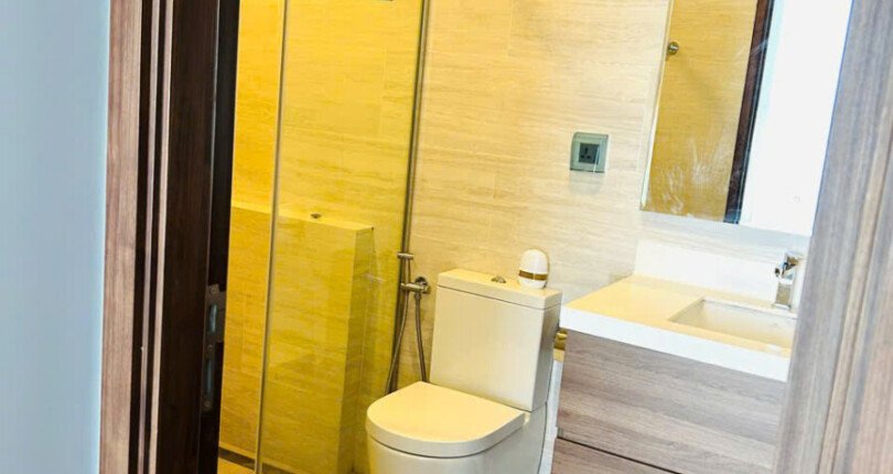 z6317285469897 52c6969547b43c529ddb231343e9ac69 810x430 - Cho thuê căn hộ Midtown M7 Block C Tầng 17 dt 79m 2 phòng giá 1200usd