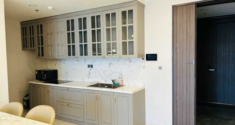 z6317285474838 6ef2a1e780634ef74161bbfdda942ff1 810x430 - Cho thuê căn hộ Midtown M7 Block C Tầng 17 dt 79m 2 phòng giá 1200usd