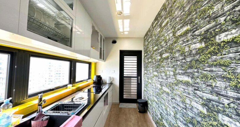 z6317286891645 5ae4aa0adfff18f49b185b39ab04f4a2 810x430 - Bán Hưng Phúc 2 Block A Tầng 7 dt 79m 2 phòng giá 6,5 tỷ