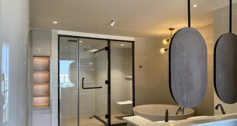 z6317291573772 031b7c6b0abb79f1be9b1fcdd8a04d22 810x430 - Bán Midtown M8 Block D Tầng 15 dt 131m 3 phòng đồ cao cấp giá 18 tỷ