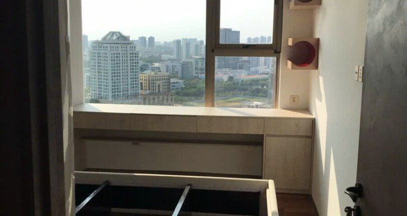 z6317291619329 f468db2314ce64685b6c574f2ba24747 810x430 - Bán Midtown M8 Block D Tầng 15 dt 131m 3 phòng đồ cao cấp giá 18 tỷ