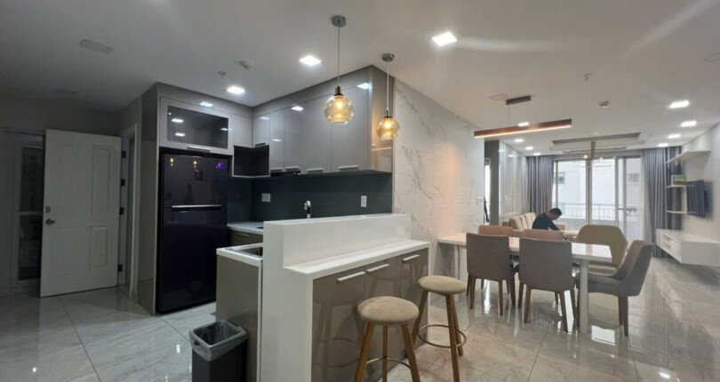 z6324954172514 521203b2bd3c168c2494d6ee82eeddf3 810x430 - Bán căn hộ Scenic Valley 1 Block B Tầng 5 dt 101m 3 phòng giá 7,8 tỷ