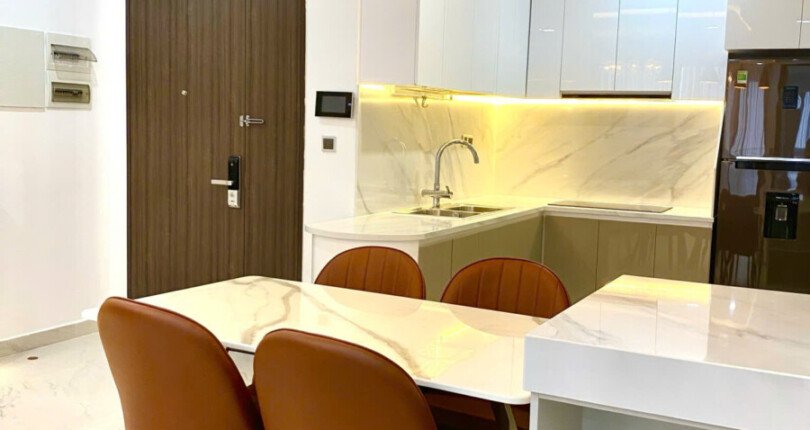 z6326211635097 2cb92823cde29af17a61c6d554034330 810x430 - Cho thuê Midtown M7 Block D Tầng 17 dt 85m 2 phòng giá 1200usd