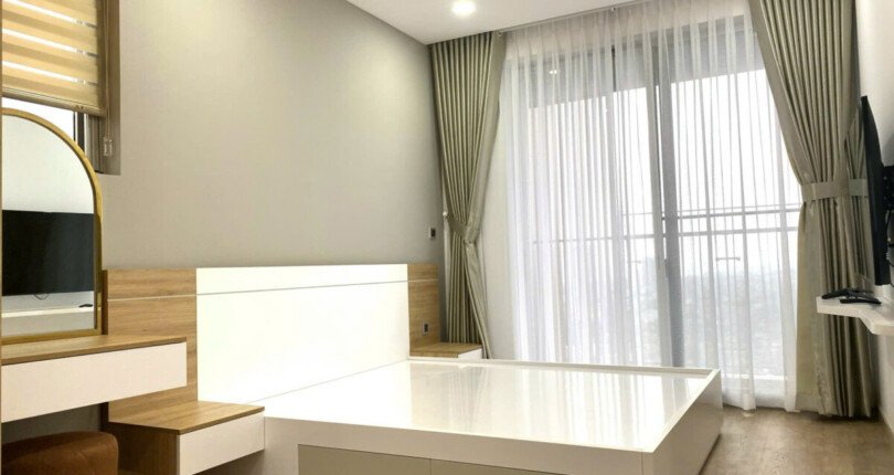 z6326211693647 2163d30e550e75a9b4e6908e11700e06 810x430 - Cho thuê Midtown M7 Block D Tầng 17 dt 85m 2 phòng giá 1200usd