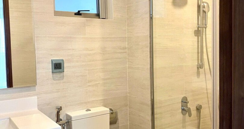 z6326211732967 6d38d6a6e05cf3e6be2f5dfbff966b9a 810x430 - Cho thuê Midtown M7 Block D Tầng 17 dt 85m 2 phòng giá 1200usd