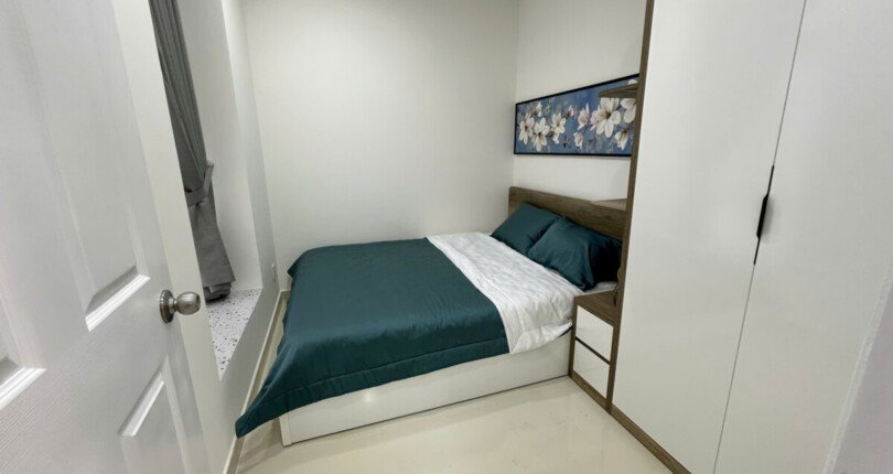 z6331687558981 6afdc65dd79040ee9fcddd4a66759ea4 810x430 - Bán Sky Garden 3 Block 12B Tầng 13 dt 68m 2 phòng giá 3,9 tỷ