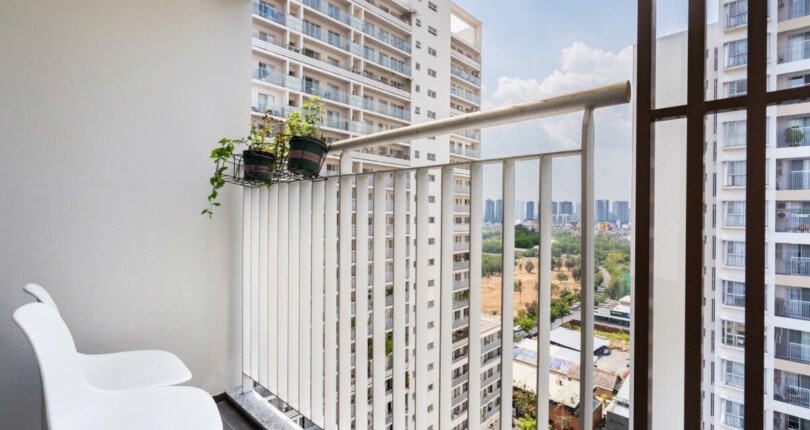 z6334822473908 6e3279ead3565c913dcee2ac6b7ed958 810x430 - Cho thuê Scenic Valley 1 Block F Tầng 15 dt 71m 2 phòng full giá 20 triệu
