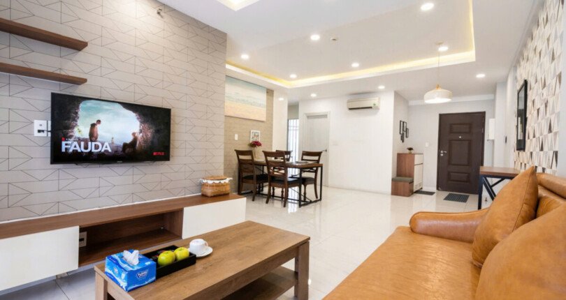 z6334822920588 33b06db33abbe2ce21e97d06a7787226 810x430 - Cho thuê Scenic Valley 1 Block F Tầng 8 dt 71m 2 phòng giá 20 triệu full đồ