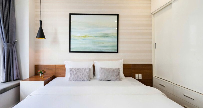 z6334822959118 b96e94ba89ef54cdaa3ae513a9ec1586 810x430 - Cho thuê Scenic Valley 1 Block F Tầng 8 dt 71m 2 phòng giá 20 triệu full đồ