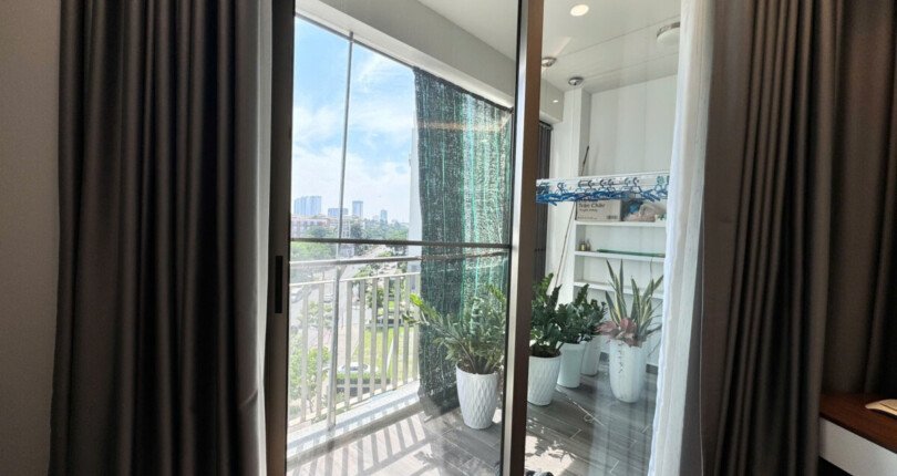 z6334823876911 c270e8eed483ebf43a26345e82a7d9ca 810x430 - Bán Midtown M8 Block B Tầng 4 dt 98m 2 phòng giá 10 tỷ 2 view đẹp