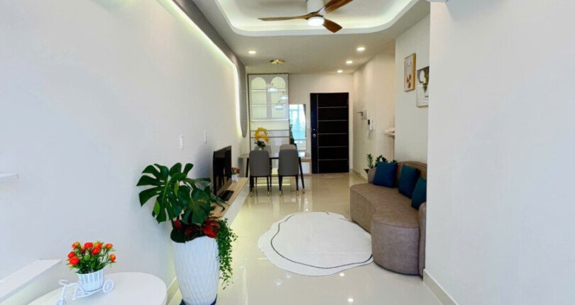 z6341749614278 5b389908367fd3ec874a4b999da15b8f 810x430 - Bán Sky Garden 3 Block 13C Tầng 4 dt 56m 2 phòng giá 4,230 tỷ có HĐT 18 triệu