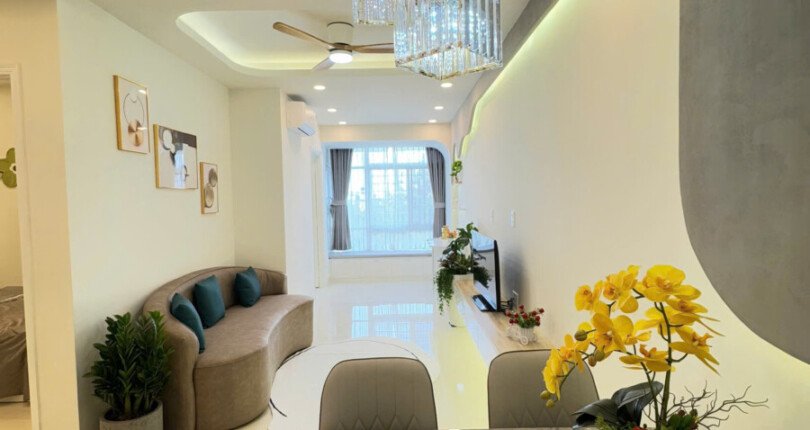 z6341749614468 e5d1e65c552bb34b88e34ed5c0d3343b 810x430 - Bán Sky Garden 3 Block 13C Tầng 4 dt 56m 2 phòng giá 4,230 tỷ có HĐT 18 triệu