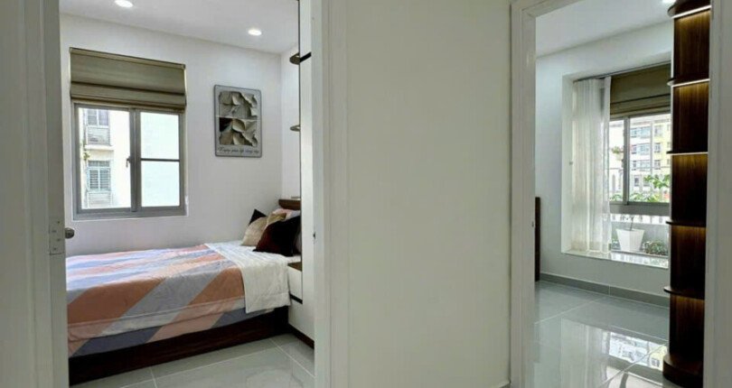 z6341902746323 4140d24ce89d9b631ec71a2c552a46dd 810x430 - Bán Sky Garden 2 Block 3C Tầng 3 dt 114m 3 phòng giá 7,5 tỷ có HĐT 33,5tr