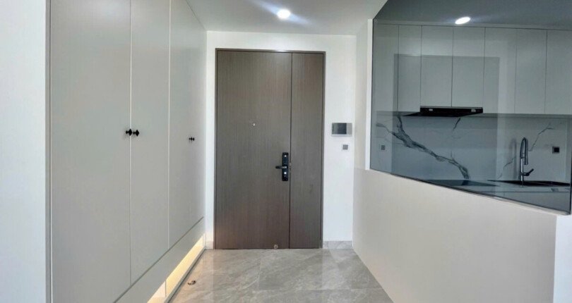 z6346996476843 6d4aa3f4dff30281da1ff7c4aa78dd95 810x430 - Cho thuê Midtown M8 Block C Tầng 10 dt 110m 3 phòng giá 55 triệu