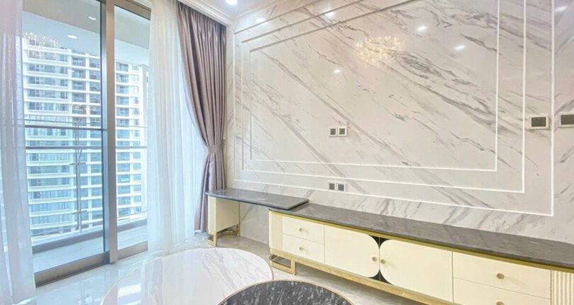 z6356576956568 e82ca3668d2f87deaeae0cdbdd9cea39 810x430 - Cho thuê Midtown M8 Block D Tầng 14 dt 127m 3 phòng giá 2300usd