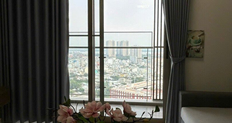 z6356577859694 34bbf1535a6c9a1b08a557493e90132e 810x430 - Bán Midtown M8 Block C Tầng 20 dt 80m 2 phòng bán 7,960 tỷ có HĐT 1300usd