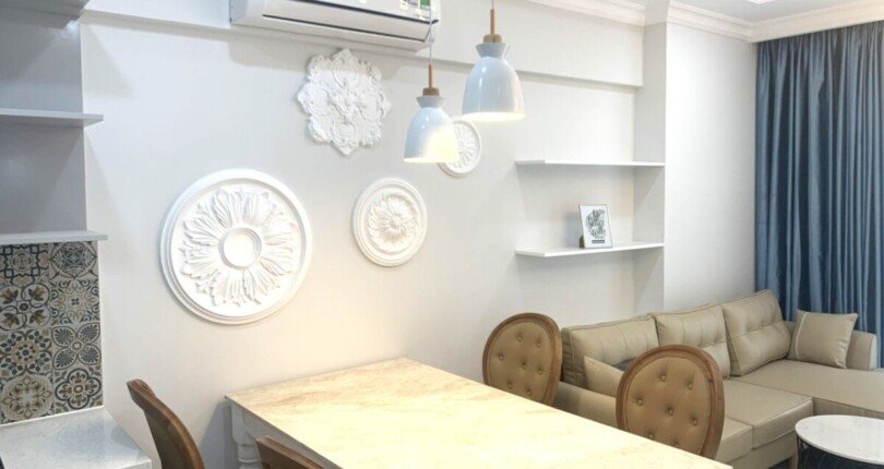 ban an 4 ghe rong rai 810x430 - Giá mua bán căn hộ 3pn block E chung cư Saigon South Nhà Bè T3/2025