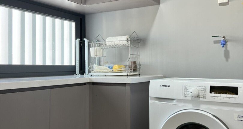 ban can ho garden court 2 14 810x430 - Cần Bán căn hộ Garden Court 2. DT 141m2- Nhà rất đẹp- View bến du thuyền-3 Phòng-2wc- Giá 14.5 Tỷ