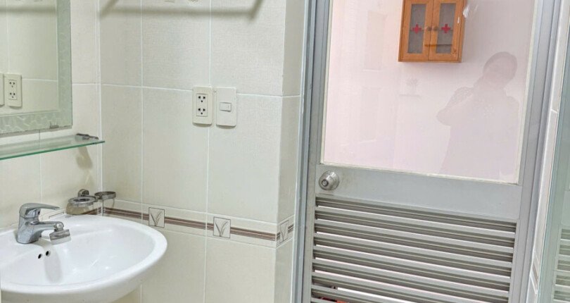 ban can ho sky garden 2 6 1 810x430 - Bán nhanh căn hộ Sky Garden 2. DT 71m2 Nhà đẹp- tone trắng sáng- lầu cao-2PN-1 toilet- Giá chốt 4 Tỷ