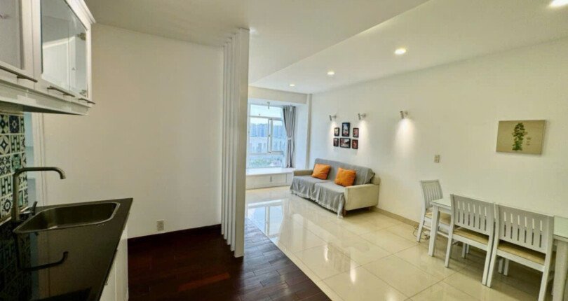 ban can ho sky garden 3 3 12 810x430 - Bán nhanh căn hộ Sky Garden 3. DT 56m2 View Hồ Bơi- 2 Phòng-1wc Đang cho thuê 12 Triệu. Giá bán 3.750 Tỷ