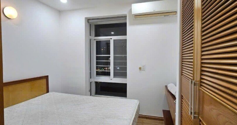 ban can ho sky garden 3 3 15 810x430 - Cho thuê căn hộ Sky Garden 3. DT 68m2 View hồ bơi thoáng- 2 phòng-2wc- Đầy đủ nội thất- Giá 15 Triệu/Tháng