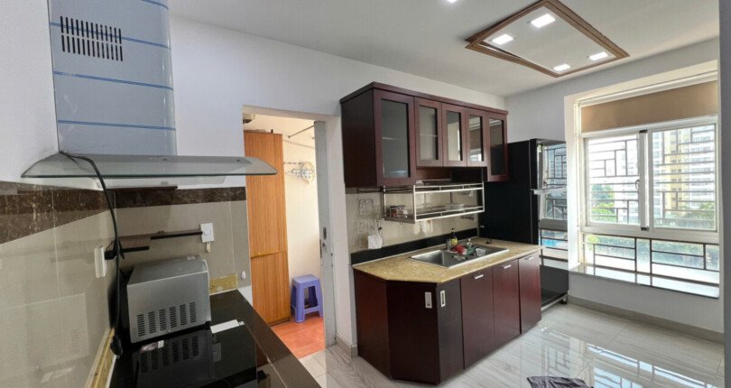 ban can ho sky garden 3 4 3 810x430 - Bán căn hộ sky garden 3. DT 70m2- Lầu trung- View Hồ Bơi- Đầy đủ nội thất- 2pn-2wc- Giá bán 4.450 Tỷ