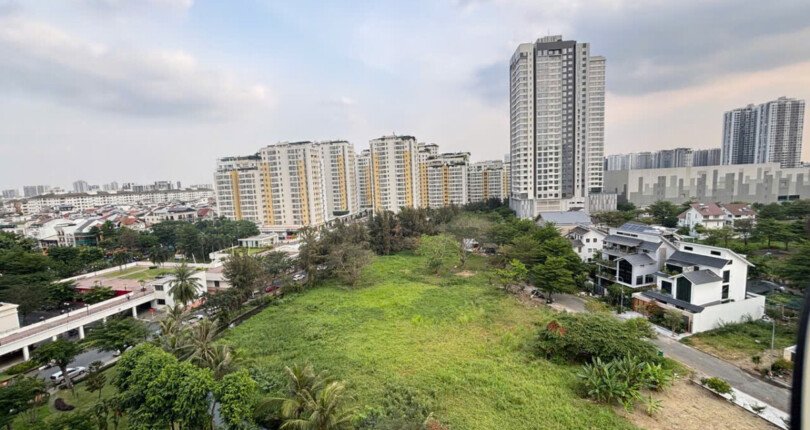 ban can ho sky garden 3 6 6 810x430 - Bán nhanh căn hộ đẹp tại Sky Garden 3. DT 56m2 View Hồ Bơi Nhà mới 100% Đang cho thuê 19 Triệu. Bán 4.250 Tỷ