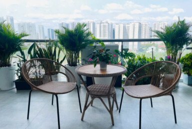 ban-cong-phong-khach