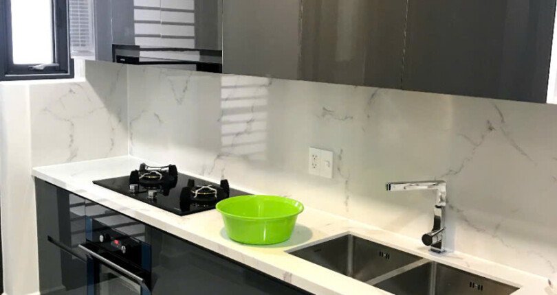 bep can ho ban 4 810x430 - Bán căn hộ chung cư Nam Phúc Le - Jardin, 110m2, 03pn, giá 12 tỷ, nội thất đầy đủ, xem nhà dễ.