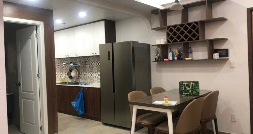 bep can ho ban 7 810x430 - Bán căn hộ 78m2, chung cư Hưng Phúc Happy Residences, 02pn, giá 5.850 tỷ, đầy đủ nội thất, nhà đang có hợp đồng thuê.