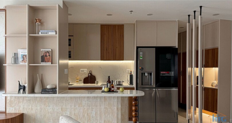 bep can ho can ban 3 810x430 - Bán căn hộ chung cư Green Valley, 96m2, nội thất cao cấp, giá 8.8 tỷ, view sân golf.