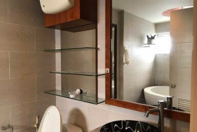 can-ho-ban-co-2-toilet