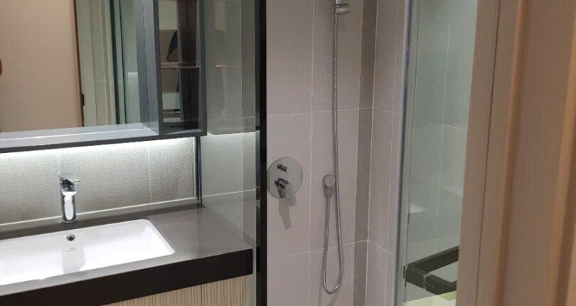 can ho ban co 2 toilet hoan thien nhu hinh 1 810x430 - Giá mua bán căn hộ 2pn block B chung cư Cardinal Court Quận 7 T3/2025