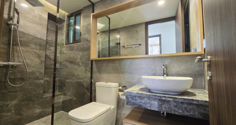 can ho ban co 2 toilet sang trong nhu hinh 810x430 - Giá mua bán căn hộ 2pn block A căn 01 chung cư The Peak Quận 7 t3/2025