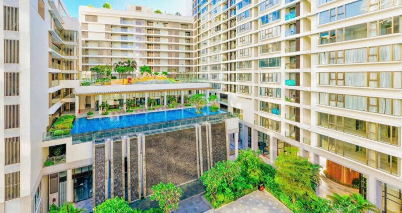 can ho ban lien ke thac nuoc noi khu 810x430 - Bán gấp căn hộ 3pn chung cư The Peak diện tích 112m2 nội thất cao cấp giá 13,4 tỷ