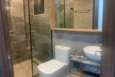 can-ho-co-2-toilet-day-du-thiet-bi-ve-sinh-cao-cap