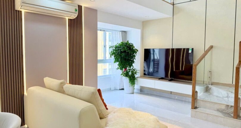 cho thue can ho sky garden 1 1 810x430 - Cho thuê căn hộ Duplex Sky Garden 1. DT 100m2- Nhà đẹp- 3 Phòng ngủ- Đầy đủ nội thất- Giá thuê 1.500 USD/Tháng