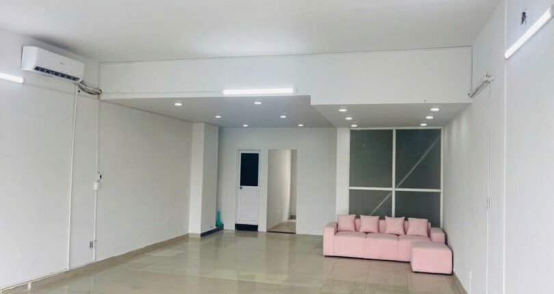cho thue van phong 2 810x430 - Cho thuê nhanh mặt bằng tầng 2, Khu Mỹ Toàn 3. Mặt tiền Nguyễn Văn Linh. DT 100m2 Giá chỉ 14 triệu/tháng