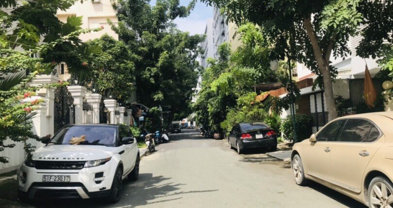 duong noi khu my hung phuong tan phong quan 7 810x430 - Giá mua bán nhà Biệt thự nguyên căn đường nội khu Mỹ Hưng Quận 7 T3/2025