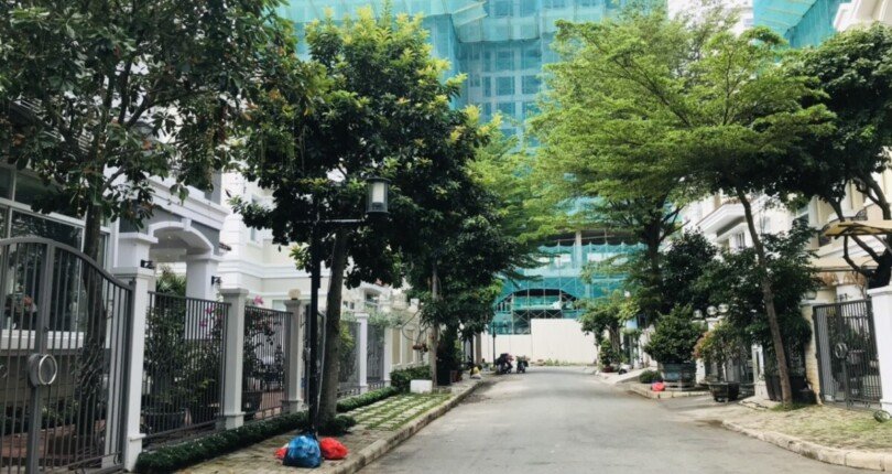 duong noi khu my van 2 quan 7 810x430 - Giá mua bán nhà Biệt thự nguyên căn Khu Mỹ Văn 2 Phú Mỹ Hưng Quận 7 t3/2025