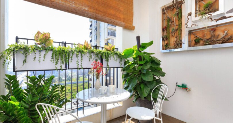 goc ban cong sang trong 810x430 - Giá mua bán căn hộ 3pn block C chung cư Star Hill Quận 7 T3/2025