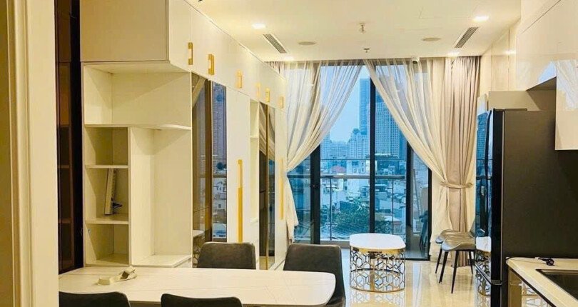 hinh anh mua ban can ho 1pn chung cu vinhomes golden river quan 1 t3 2025 810x430 - Giá mua bán căn ộ 1pn tòa Aqua 4 chung cư Vinhomes Golden River Quận 1 T3/2025